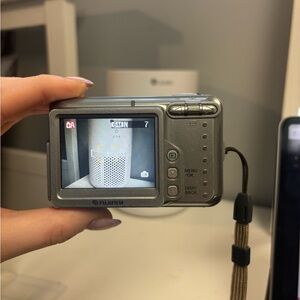 Fujifilm FinePix A600 Silver Digital Camera